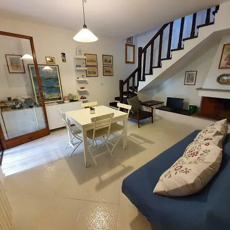 Holiday home Con Giardino
