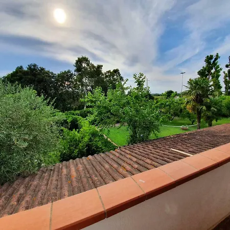 Holiday home Con Giardino